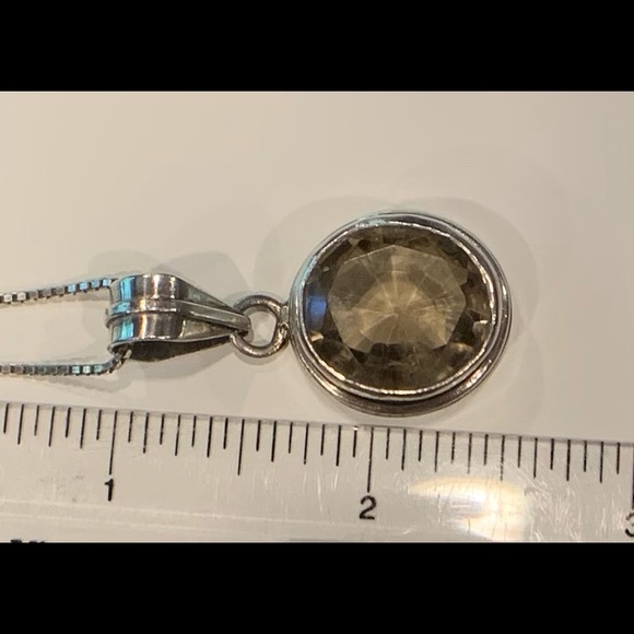 Sterling Silver Necklace and Smoky Quartz Pendant - Picture 4 of 6